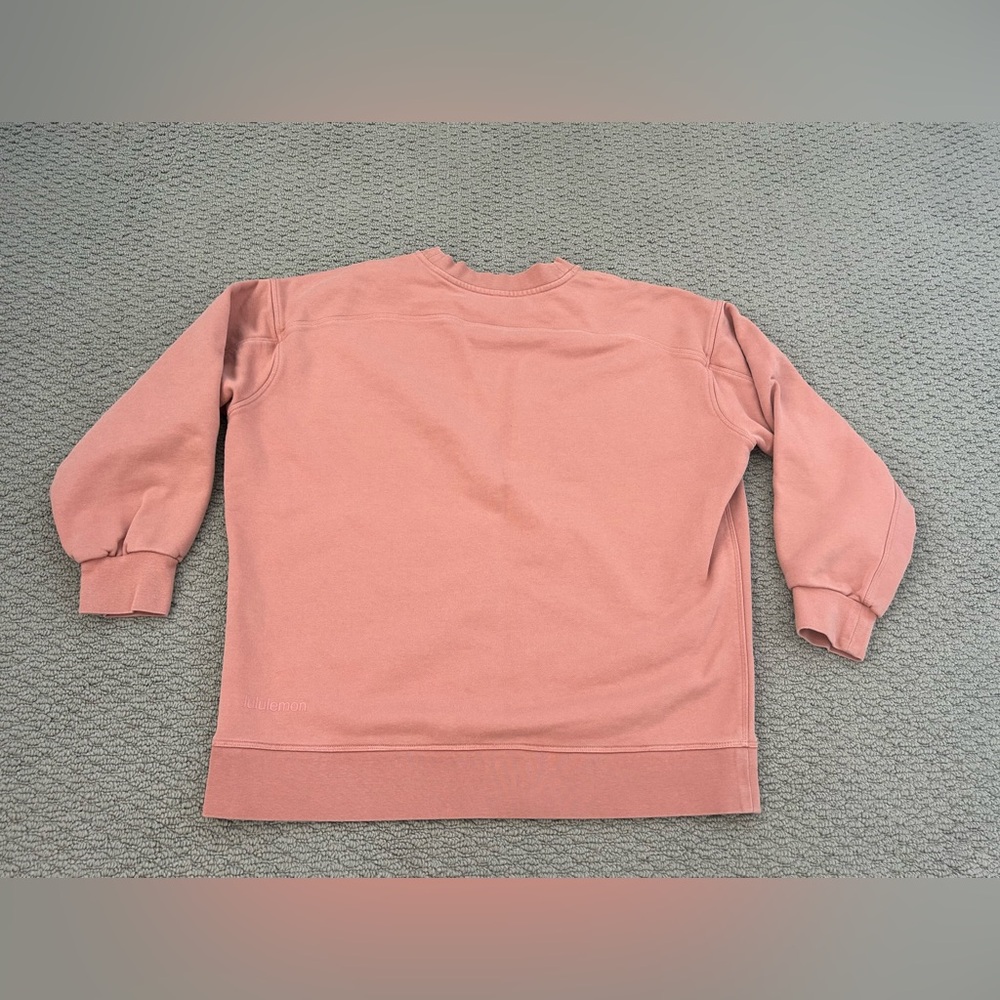 Lululemon Perfectly Oversized Crew
Coral Pink Color
Size 6 - Picture 4 of 6